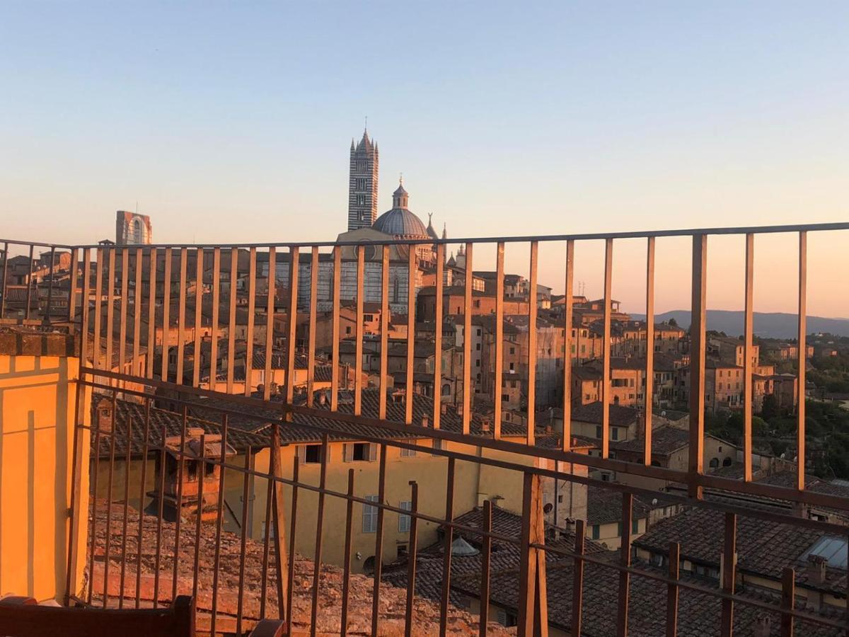 La Terrazza Sul Duomo Apartamento Siena Exterior foto